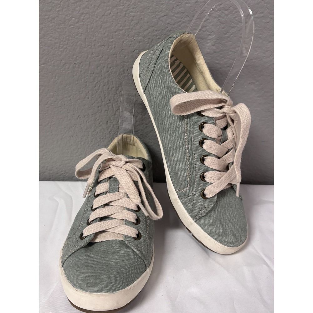Taos Women 5.5 Star Sneaker Sage Green Canvas Low Top Lace Up Walking Shoe